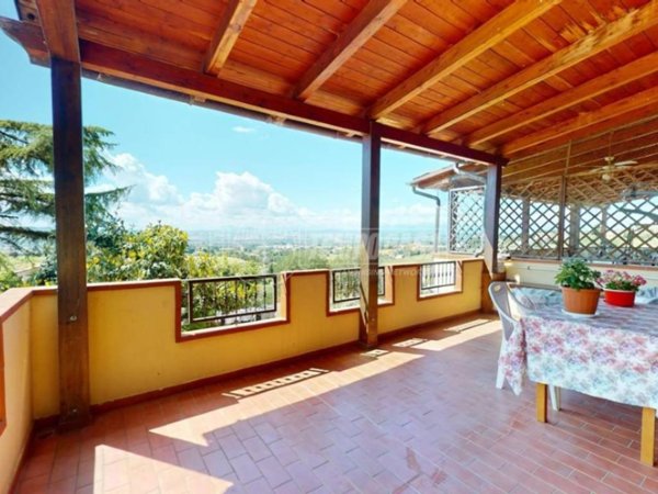 casa indipendente in vendita a Morrovalle