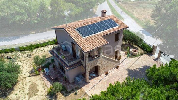 casa indipendente in vendita a Morrovalle