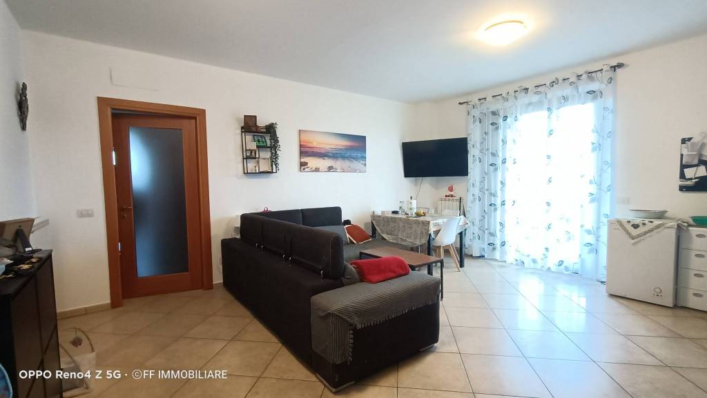 appartamento in vendita a Morrovalle in zona Trodica