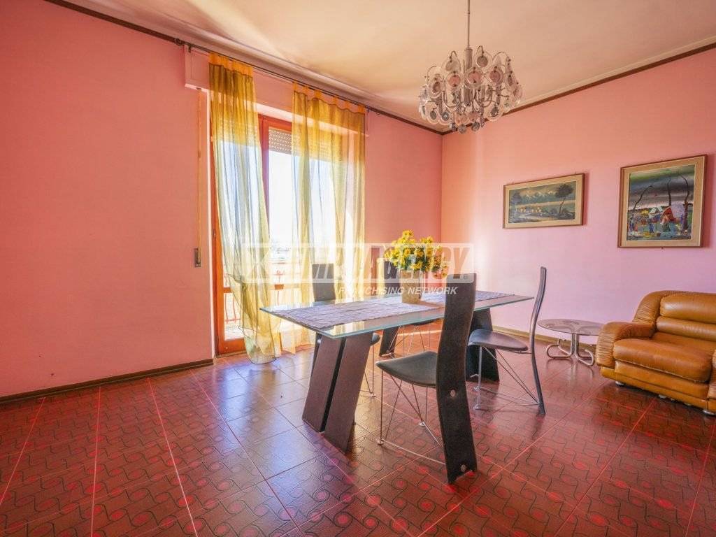 appartamento in vendita a Morrovalle in zona Trodica