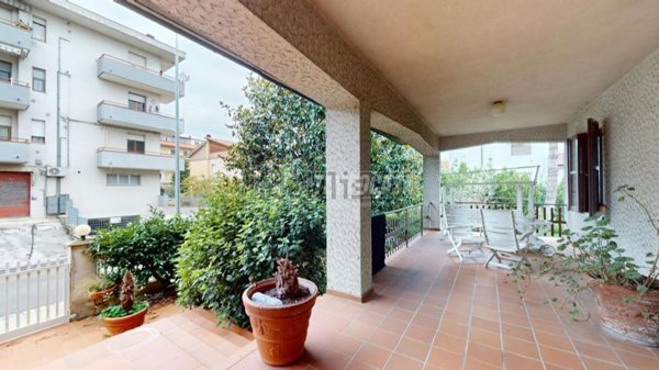 appartamento in vendita a Morrovalle in zona Trodica