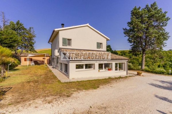 casa indipendente in vendita a Morrovalle