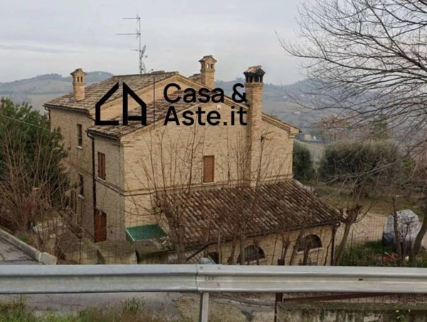 casa indipendente in vendita a Morrovalle