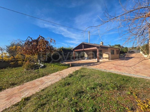 casa indipendente in vendita a Morrovalle