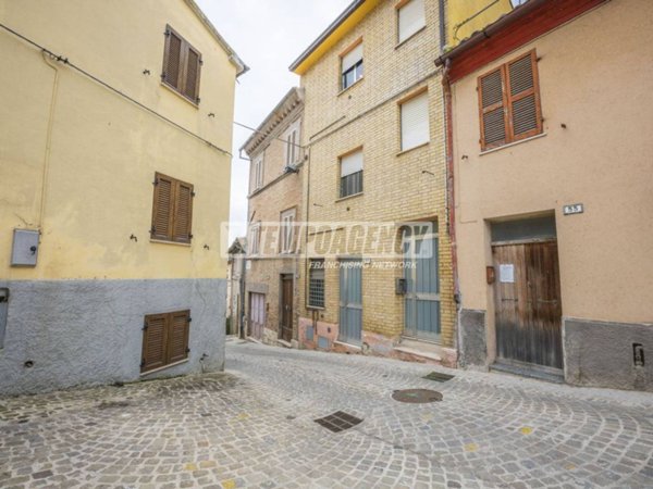 casa indipendente in vendita a Morrovalle