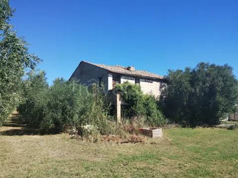 casa indipendente in vendita a Morrovalle in zona Cunicchio