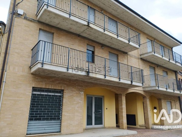 appartamento in vendita a Morrovalle in zona Trodica