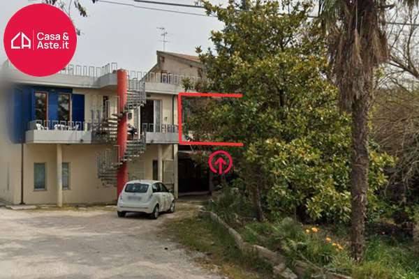 appartamento in vendita a Morrovalle in zona Santa Lucia
