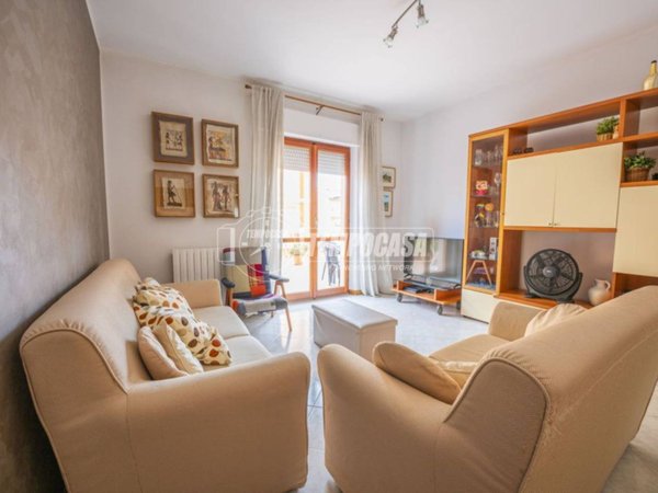 appartamento in vendita a Morrovalle in zona Trodica