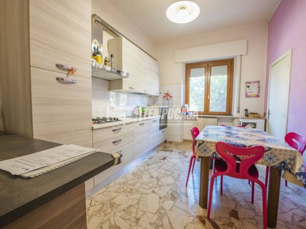 appartamento in vendita a Morrovalle in zona Trodica