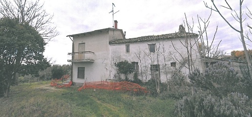 casa indipendente in vendita a Morrovalle in zona Pintura