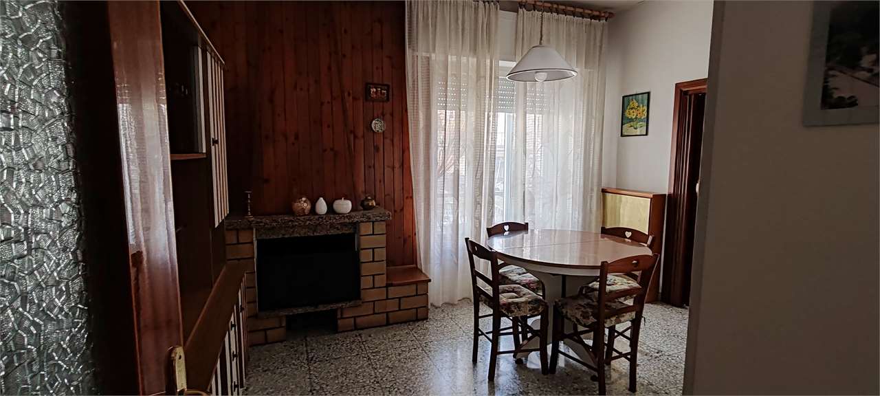 appartamento in vendita a Morrovalle in zona Pintura