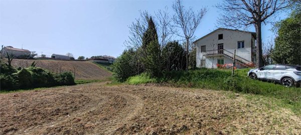 casa indipendente in vendita a Morrovalle