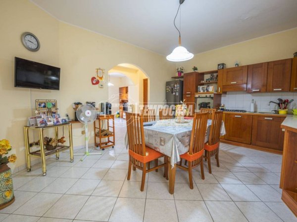 appartamento in vendita a Morrovalle in zona Trodica