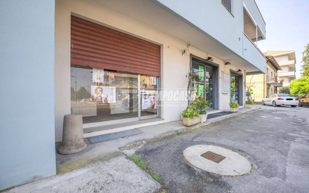 appartamento in vendita a Morrovalle in zona Trodica