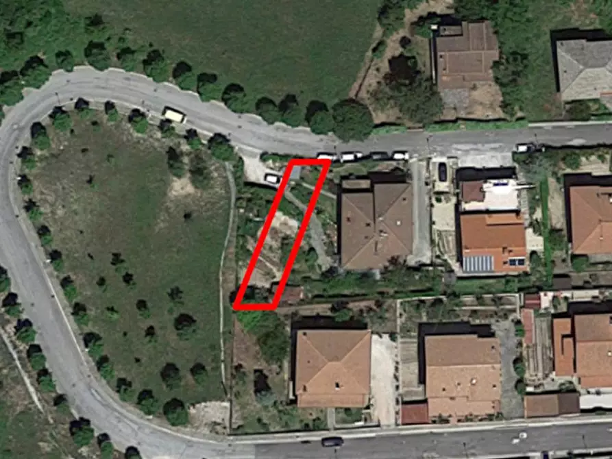 terreno edificabile in vendita a Muccia
