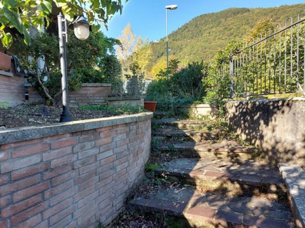appartamento in vendita a Muccia