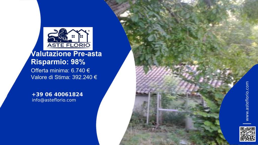 terreno edificabile in vendita a Muccia