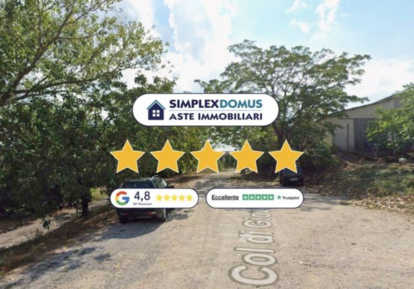 casa indipendente in vendita a Muccia