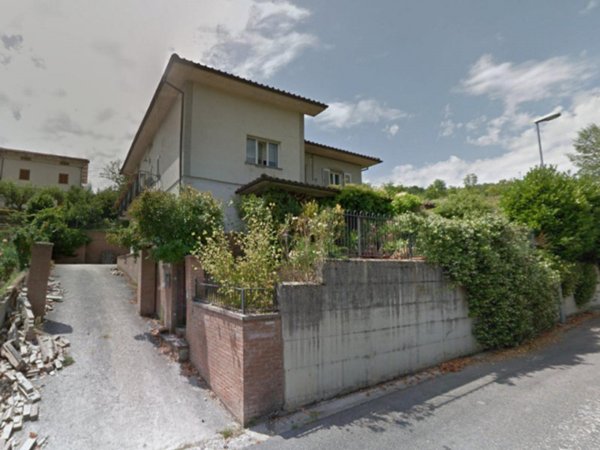 appartamento in vendita a Muccia