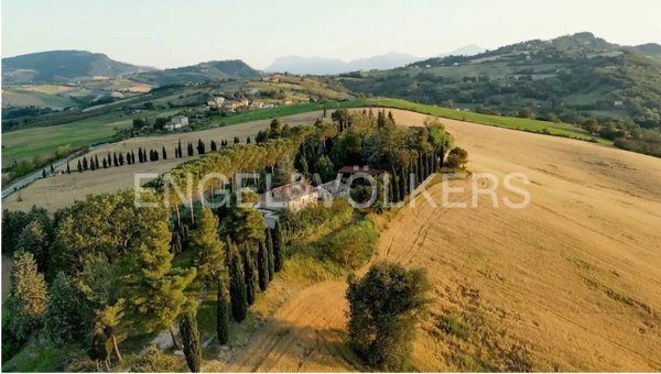 casa indipendente in vendita a Penna San Giovanni