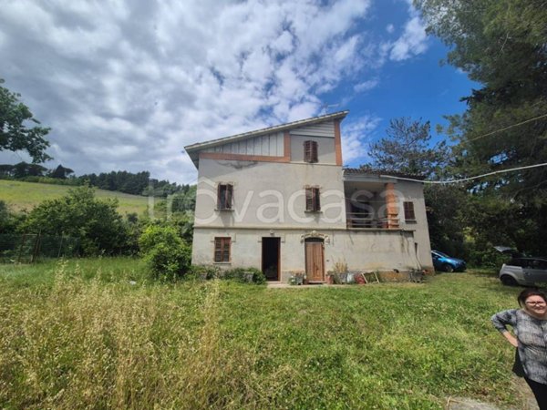 casa indipendente in vendita a Penna San Giovanni