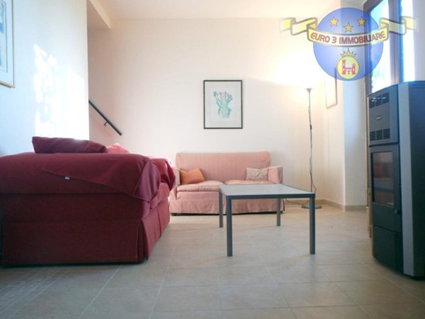 casa indipendente in vendita a Penna San Giovanni