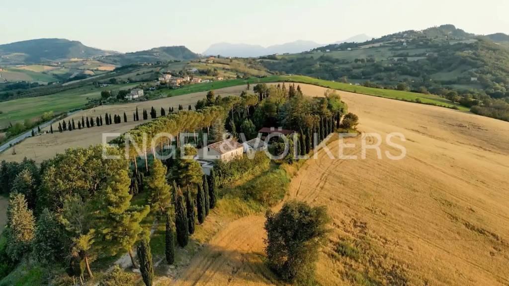 casa indipendente in vendita a Penna San Giovanni