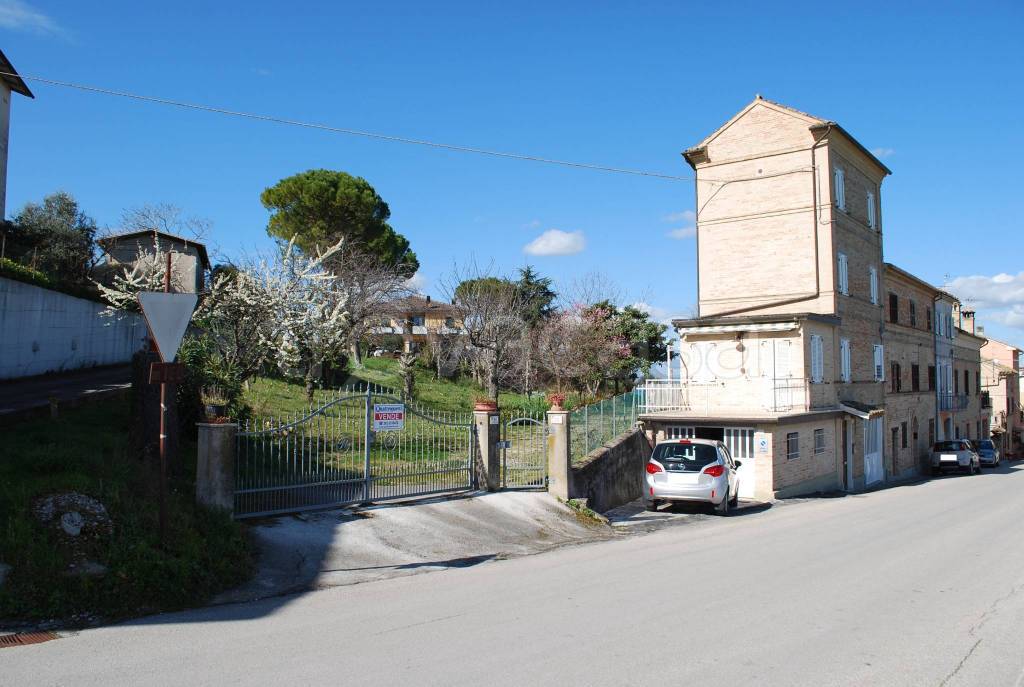 casa indipendente in vendita a Petriolo