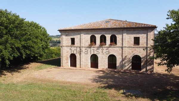 casa indipendente in vendita a Petriolo