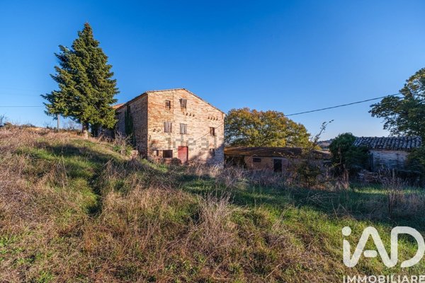 casa indipendente in vendita a Petriolo