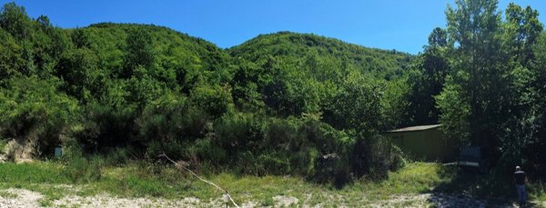 terreno edificabile in vendita a Pieve Torina in zona Vari