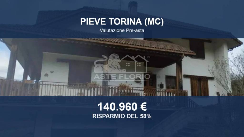 casa indipendente in vendita a Pieve Torina in zona Vari