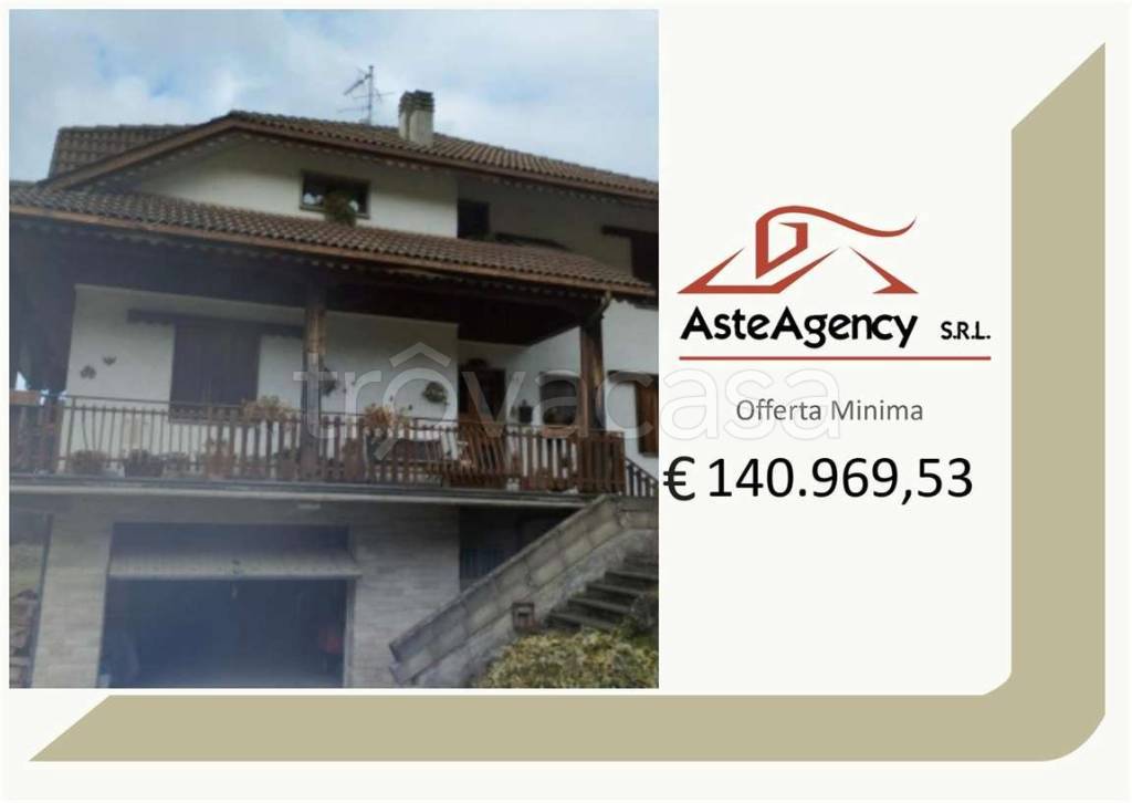 appartamento in vendita a Pieve Torina in zona Vari