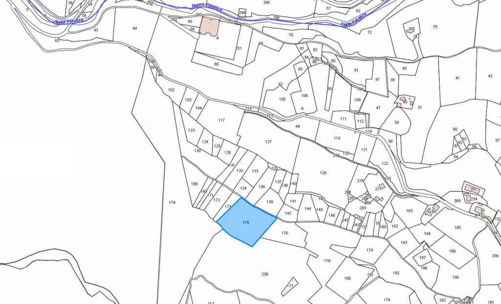 terreno agricolo in vendita a Pioraco in zona Seppio