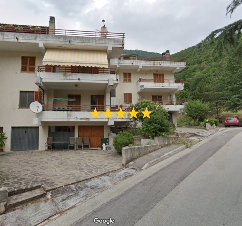 appartamento in vendita a Pioraco