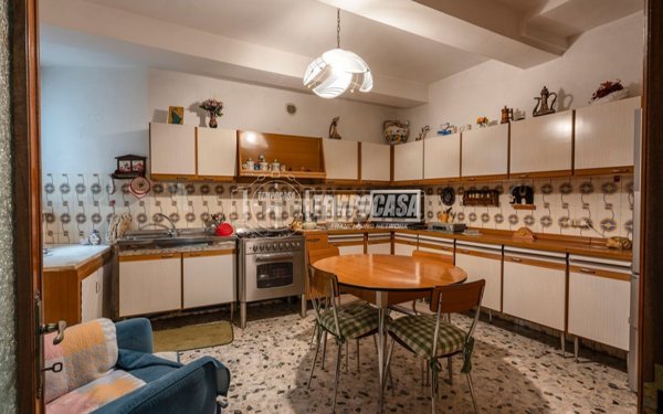 appartamento in vendita a Pioraco