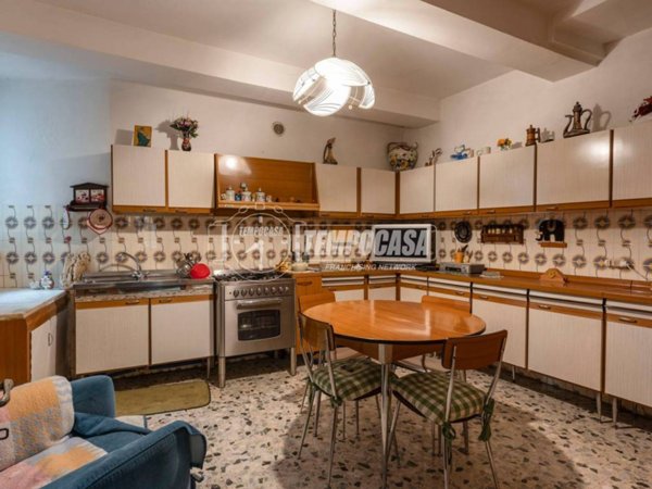 appartamento in vendita a Pioraco