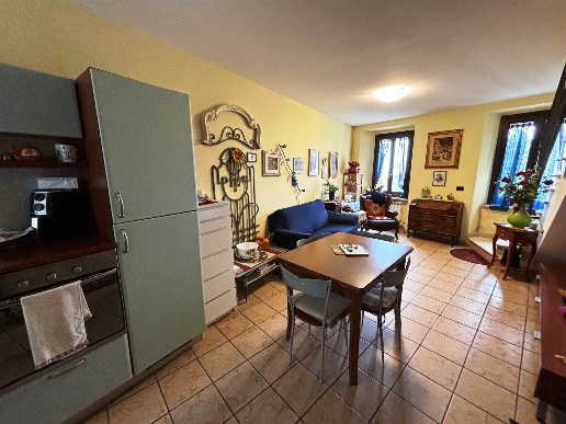 appartamento in vendita a Pioraco in zona Seppio
