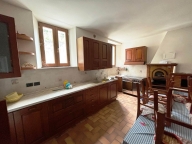 appartamento in vendita a Pioraco