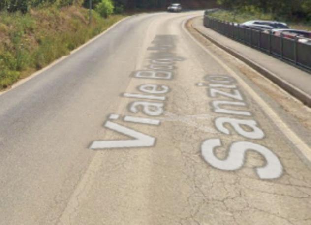 negozio in vendita a Pioraco