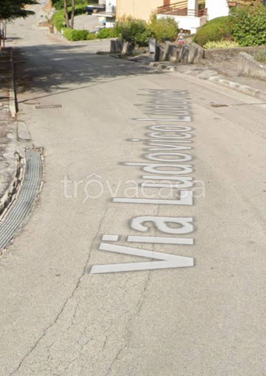 appartamento in vendita a Pioraco