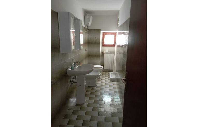 casa indipendente in vendita a Pioraco