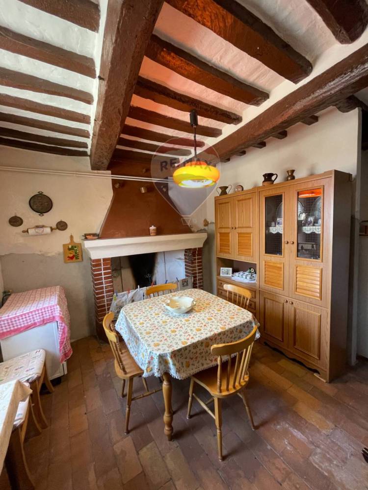 appartamento in vendita a Poggio San Vicino