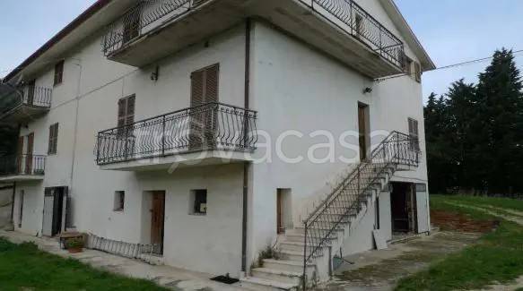 appartamento in vendita a Poggio San Vicino