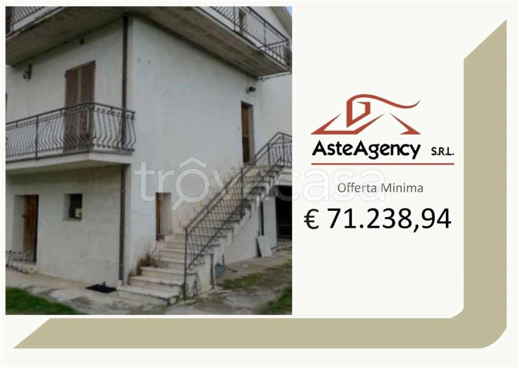 appartamento in vendita a Poggio San Vicino