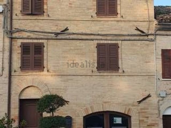 casa semindipendente in vendita a Pollenza