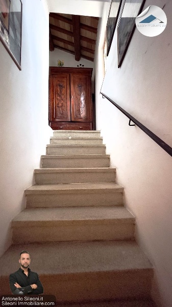 casa indipendente in vendita a Pollenza