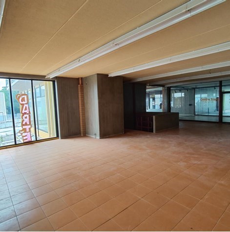 negozio in vendita a Pollenza