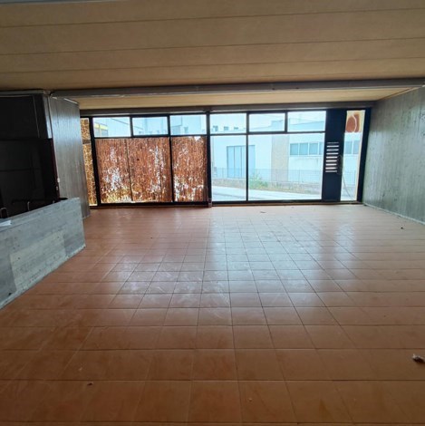 negozio in vendita a Pollenza